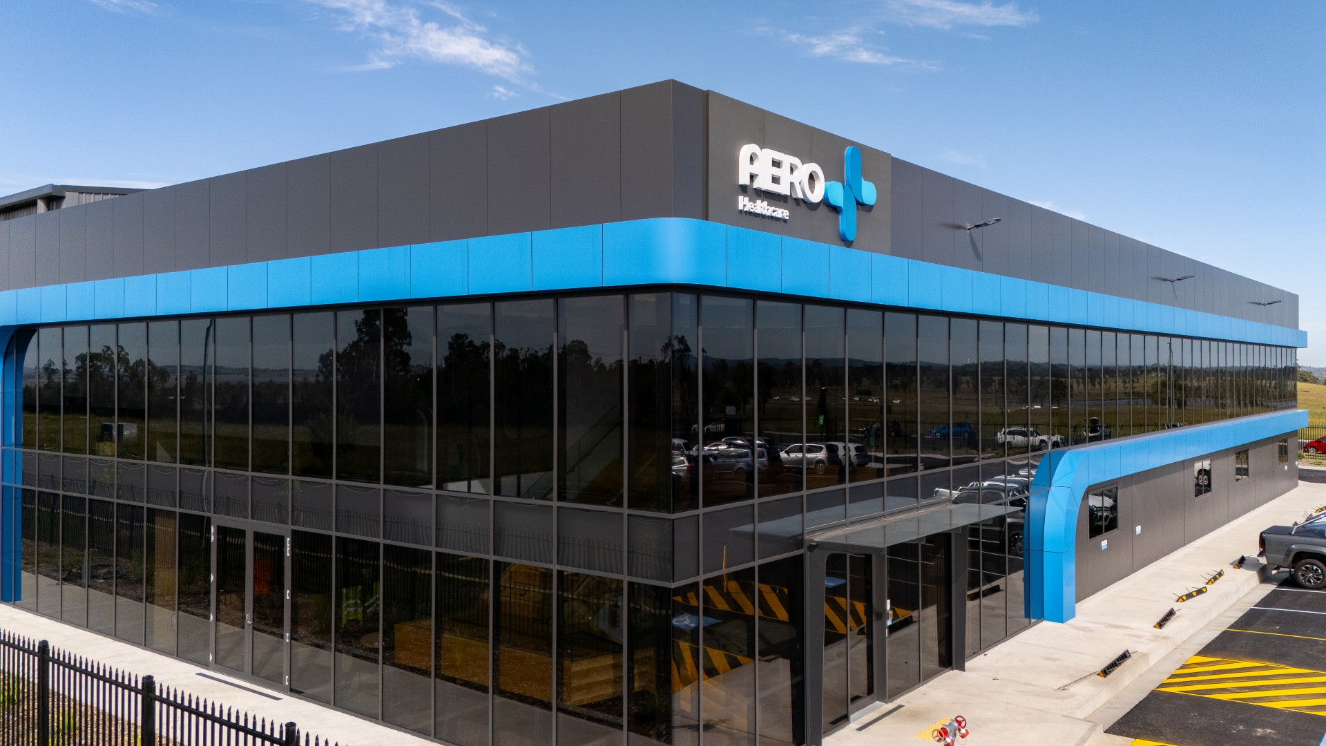 High-performance commercial window and glazing systems designed to deliver natural light, visual clarity and long-term durability.