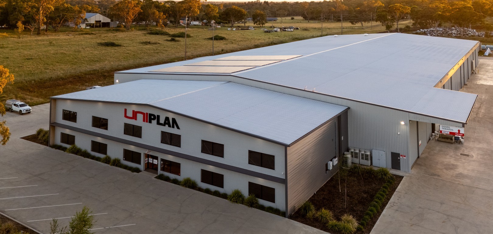Large clearspan steel industrial building at Uniplan manufacturing facility